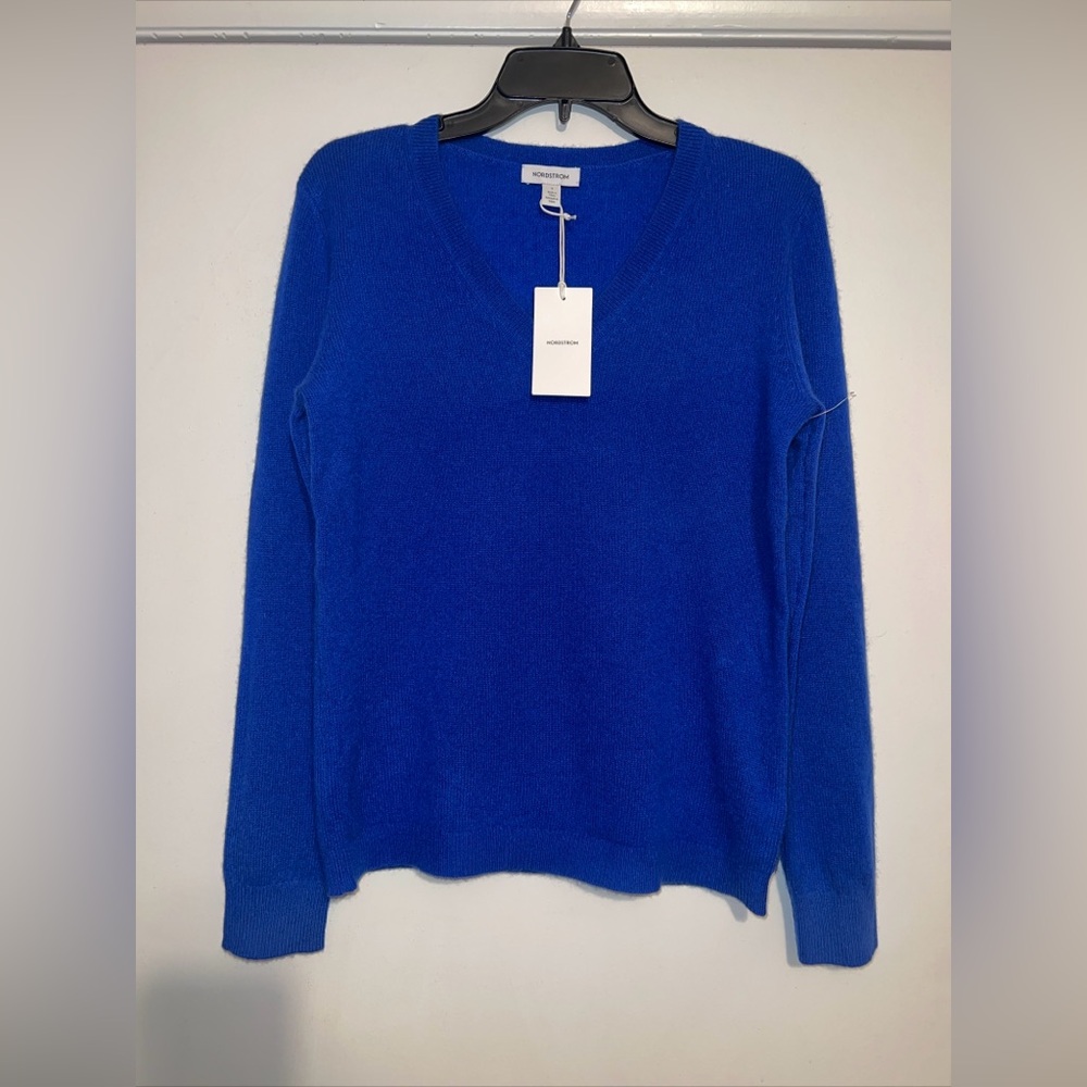 $159 NORDSTROM Cashmere Royal Blue Sweater V-Neck Pullover Sz S